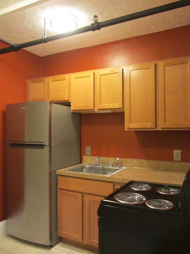 32 Alfred St in Biddeford, ME - Building Photo - Building Photo
