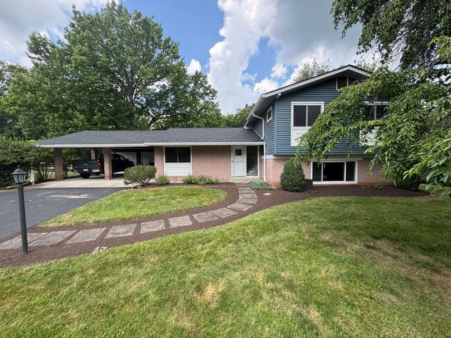 property at 18441 Sydnor Hill Ct