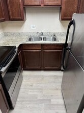 948 N Lake Destiny Rd in Altamonte Springs, FL - Building Photo - Building Photo