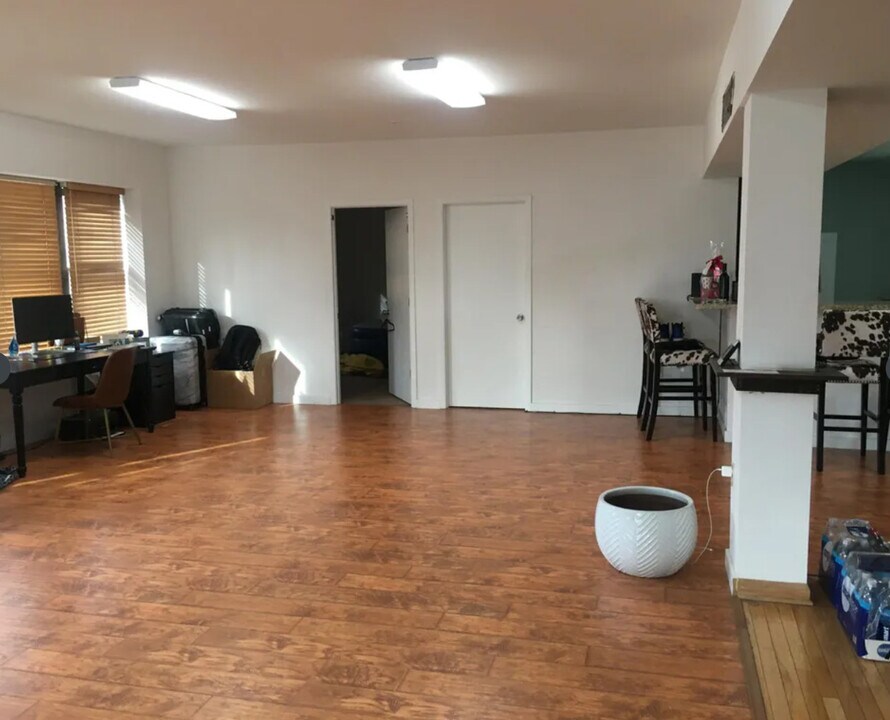 2221 Professor Ave in Cleveland, OH - Building Photo