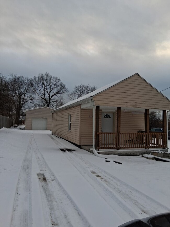 property at 920 Louis St