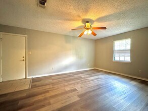 313-315-315 Brookwood Dr in Texarkana, TX - Building Photo - Building Photo