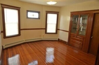 22 Norton St, Unit 3 in Boston, MA - Building Photo - Building Photo