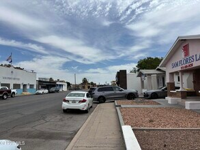 3004 Yandell Dr in El Paso, TX - Building Photo - Building Photo