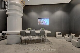 87-4487 Peter St in Toronto, ON - Building Photo - Building Photo