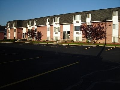 River North Village in Mount Clemens, MI - Building Photo