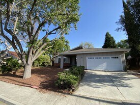 7119 Bret Harte Dr in San Jose, CA - Building Photo