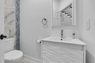 37 Fells Dr in Englishtown, NJ - Building Photo - Building Photo