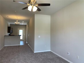 1014 SW 92nd St in Oklahoma City, OK - Foto de edificio - Building Photo