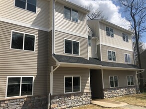 Elms Apartments in Newark, DE - Building Photo - Building Photo