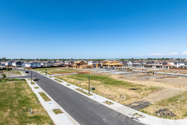 Harvest at Spring Lake in Woodland, CA - Building Photo - Building Photo