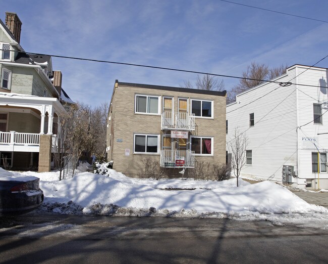 514 E Mifflin St in Madison, WI - Foto de edificio - Building Photo