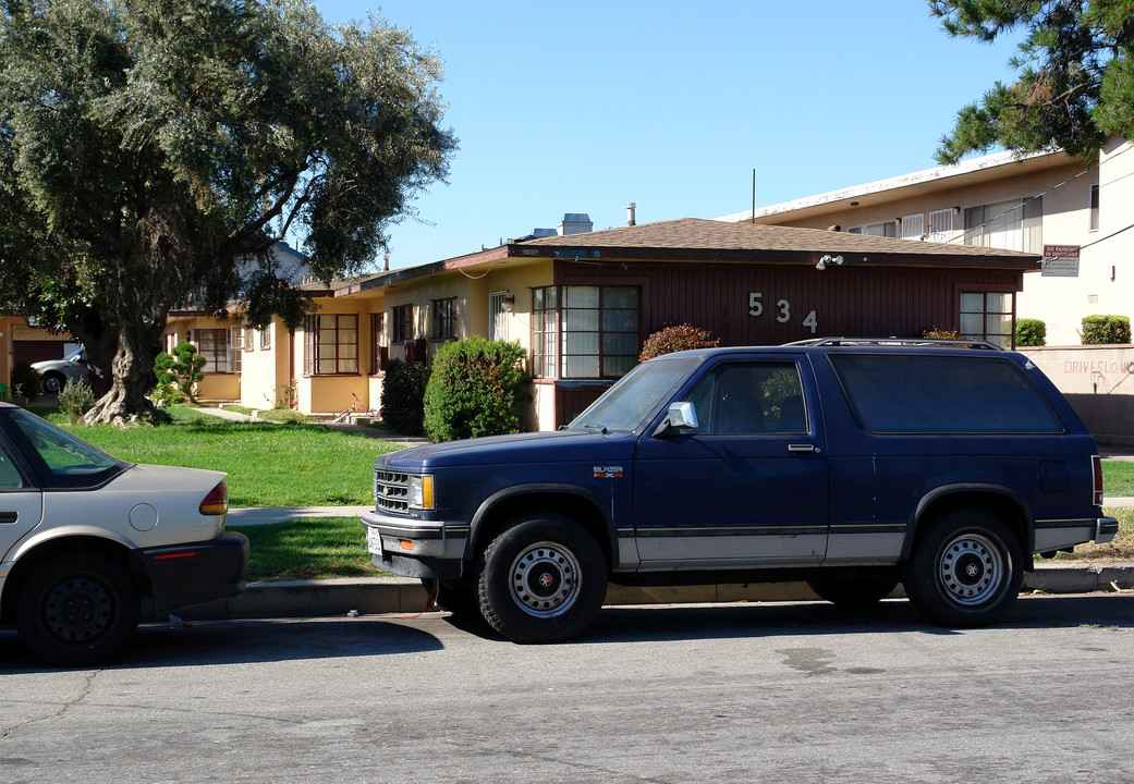 534 Stepney St in Inglewood, CA - Building Photo