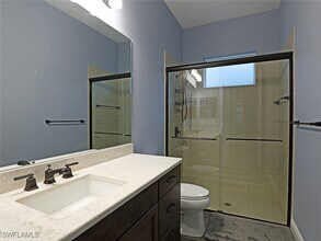 8332 Preserve Point Dr in Ft. Myers, FL - Foto de edificio - Building Photo