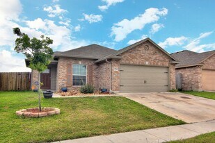 3934 Los Arroyos Dr in Corpus Christi, TX - Building Photo