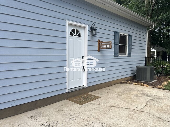 9801 Providence Forest Ln in Charlotte, NC - Building Photo - Building Photo