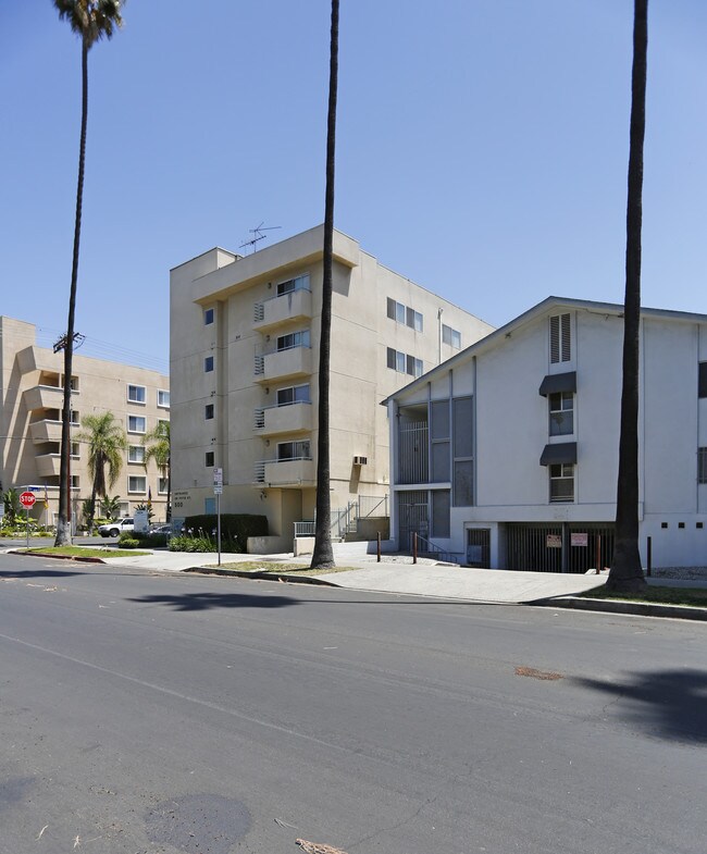 500 S St. Andrews Pl in Los Angeles, CA - Foto de edificio - Building Photo