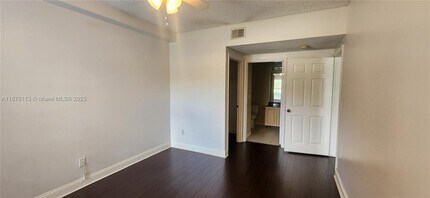 10366 Fox Trail Rd S in West Palm Beach, FL - Building Photo - Building Photo