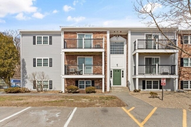 property at 5 Chapel Hill Dr