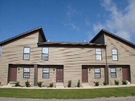 459 Ponderosa Ave in O'Fallon, IL - Building Photo