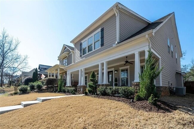 property at 3165 Oakdale Rd