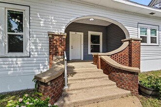 421 W Morton St in Denison, TX - Building Photo - Building Photo