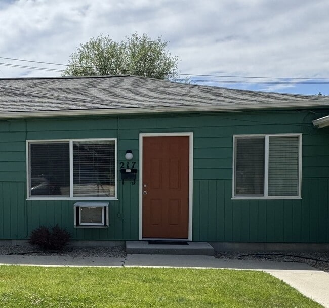 property at 217 N 26th St