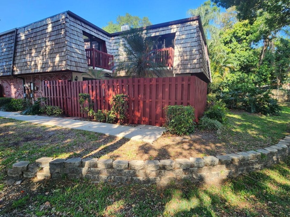 39 Piney Branch Way in Melbourne, FL - Building Photo