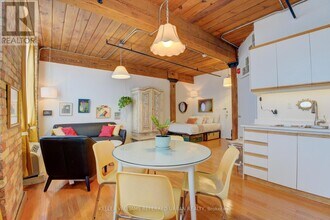 24 Noble St in Toronto, ON - Building Photo - Building Photo