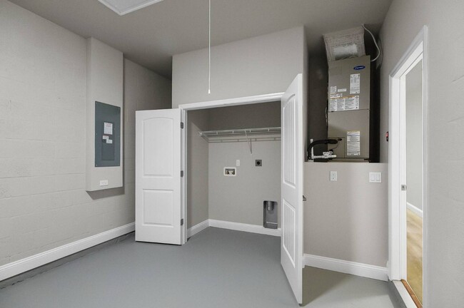 23 Louisville Dr in Palm Coast, FL - Building Photo - Building Photo
