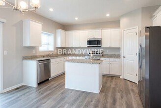 712 Poplar Cir in Belton, MO - Building Photo - Building Photo