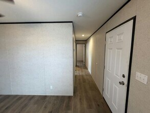 131 Lakeside Garden Cir in Lake Wales, FL - Building Photo - Building Photo