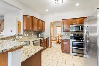 5010 Lake Forest Dr in Bellevue, NE - Building Photo - Building Photo