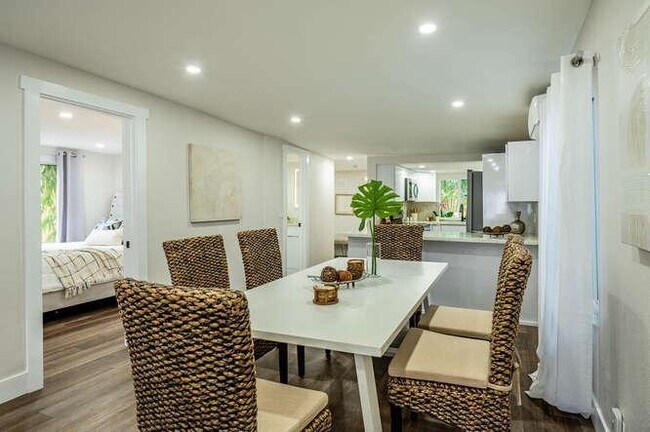 919 NE 37th St in Oakland Park, FL - Building Photo - Building Photo
