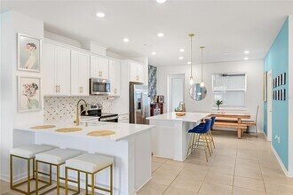 1808 Fender Ln in Sarasota, FL - Building Photo - Building Photo