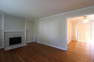 7109 Glenwood St in Overland Park, KS - Building Photo - Building Photo