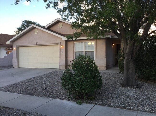 property at 1504 Kenwood Ct NW