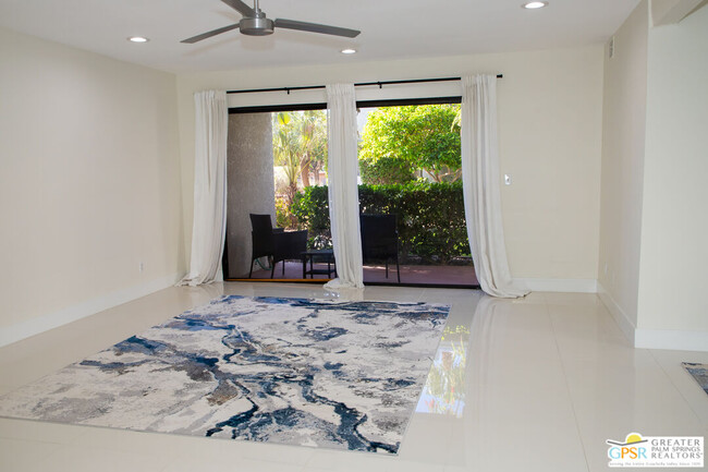 3155 Ramon Rd in Palm Springs, CA - Building Photo - Building Photo