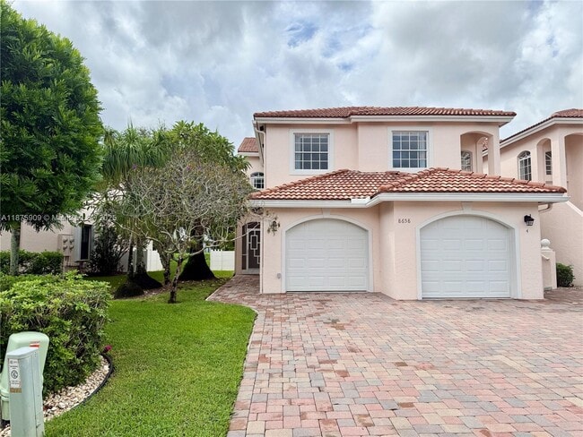 property at 8658 Vía Reale