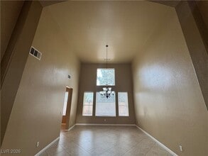 332 Glistening Cloud Dr in Henderson, NV - Building Photo - Building Photo