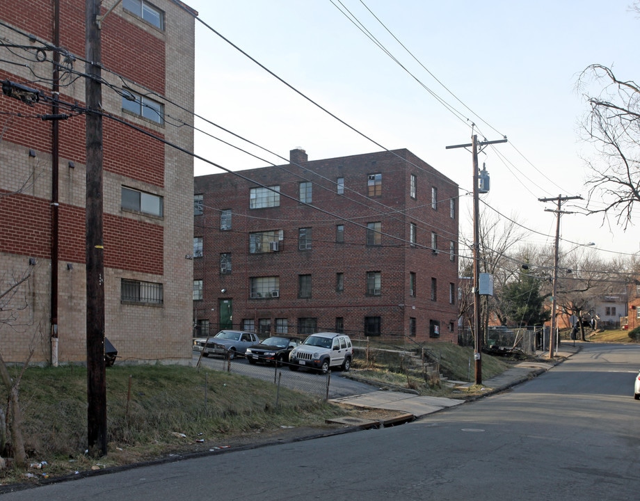 2936 Knox Pl SE in Washington, DC - Building Photo