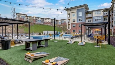 The Artisan at Robinson in Pittsburgh, PA - Building Photo - Building Photo