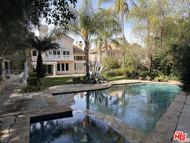 property at 4312 Park Verdi