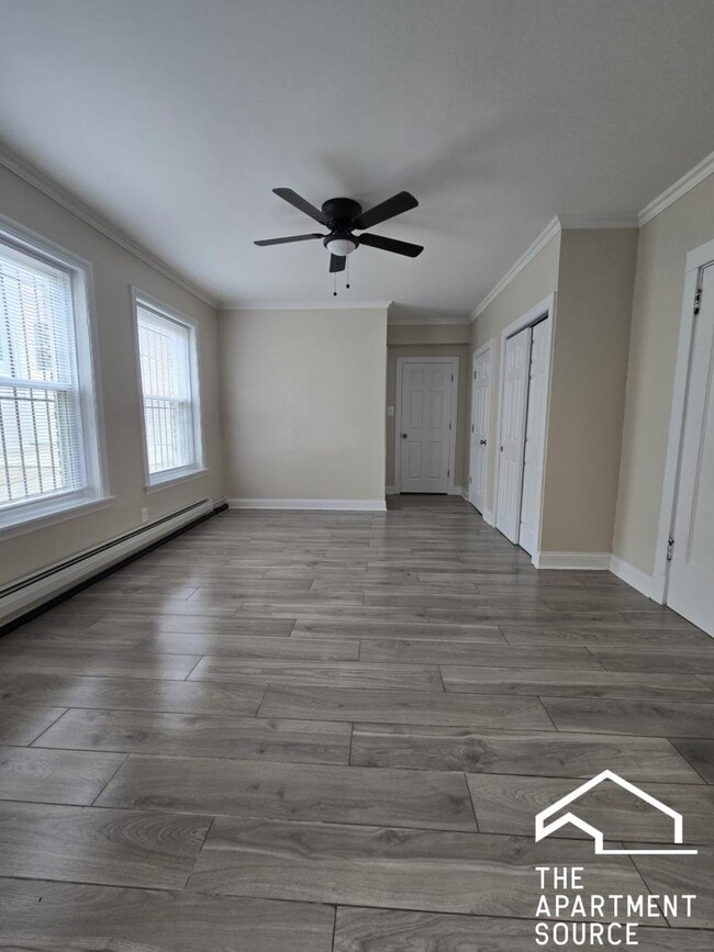 property at 4866 N Magnolia Ave