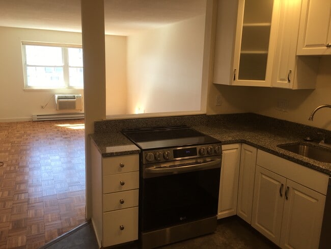 property at 881 Main St