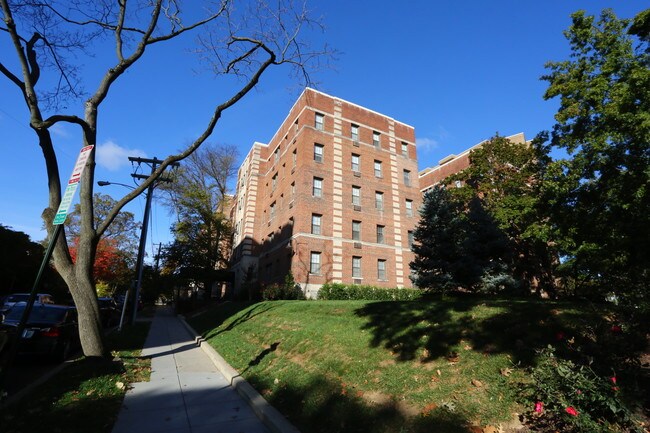 3511 Davenport St NW in Washington, DC - Building Photo - Building Photo