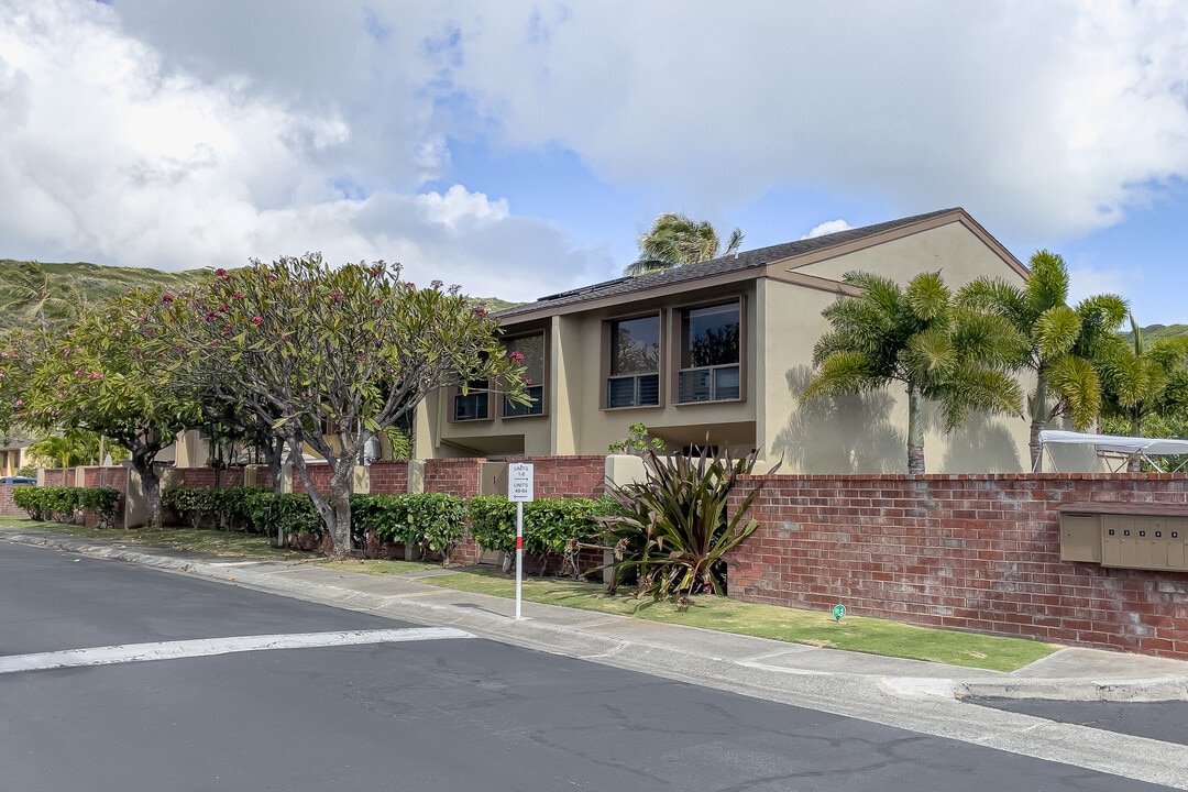 The Moorings in Honolulu, HI - Building Photo