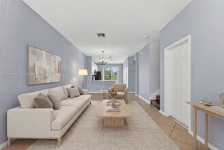 1805 NW 78th Way in Pembroke Pines, FL - Building Photo - Building Photo