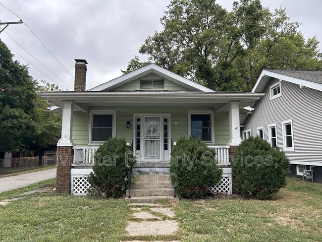 property at 207 E Spruce St