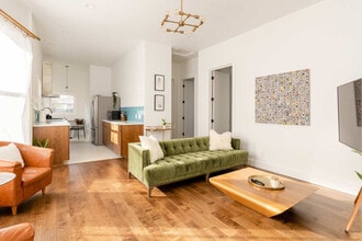 1425 SE 41st Ave in Portland, OR - Foto de edificio - Building Photo